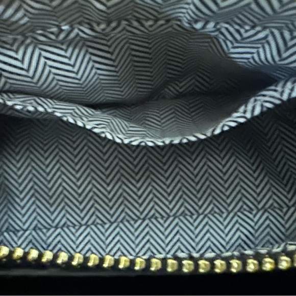 Isabelle Chic Black Vegan Leather Crossbody Bag with Gold Accents - Picture 6 of 7